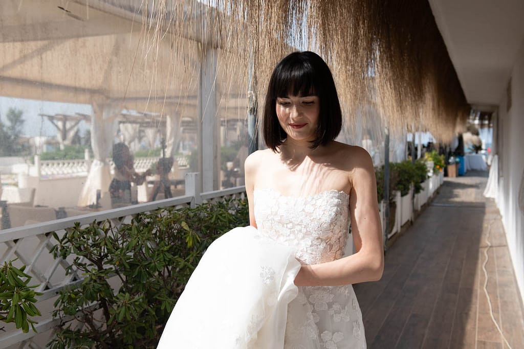 Immagine prima e dopo con preset in bianco e nero di uno shooting matrimoniale a Fregene.