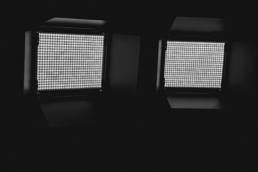 Flash LED usati nei reportage di matrimonio I due flash a LED professionali utilizzati da Fabrizio Musolino durante i matrimoni