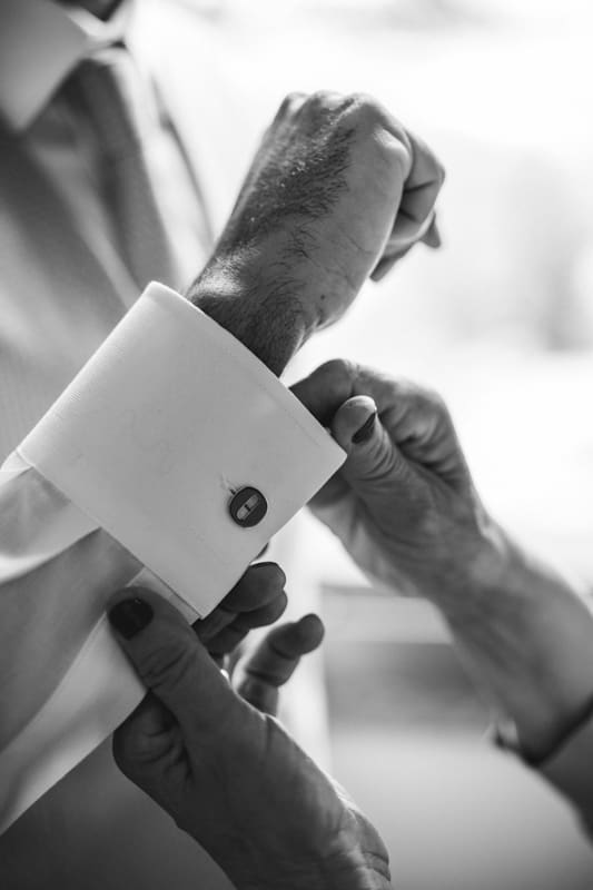 foto preparazione sposo, dettagli – Fabrizio Musolino